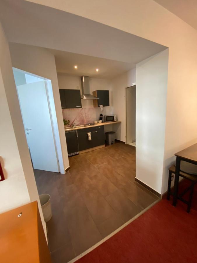 Bed & Rooms, Woergl Екстер'єр фото