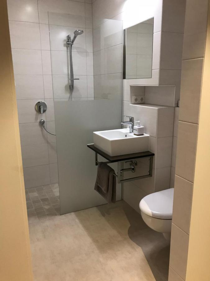 Bed & Rooms, Woergl Екстер'єр фото