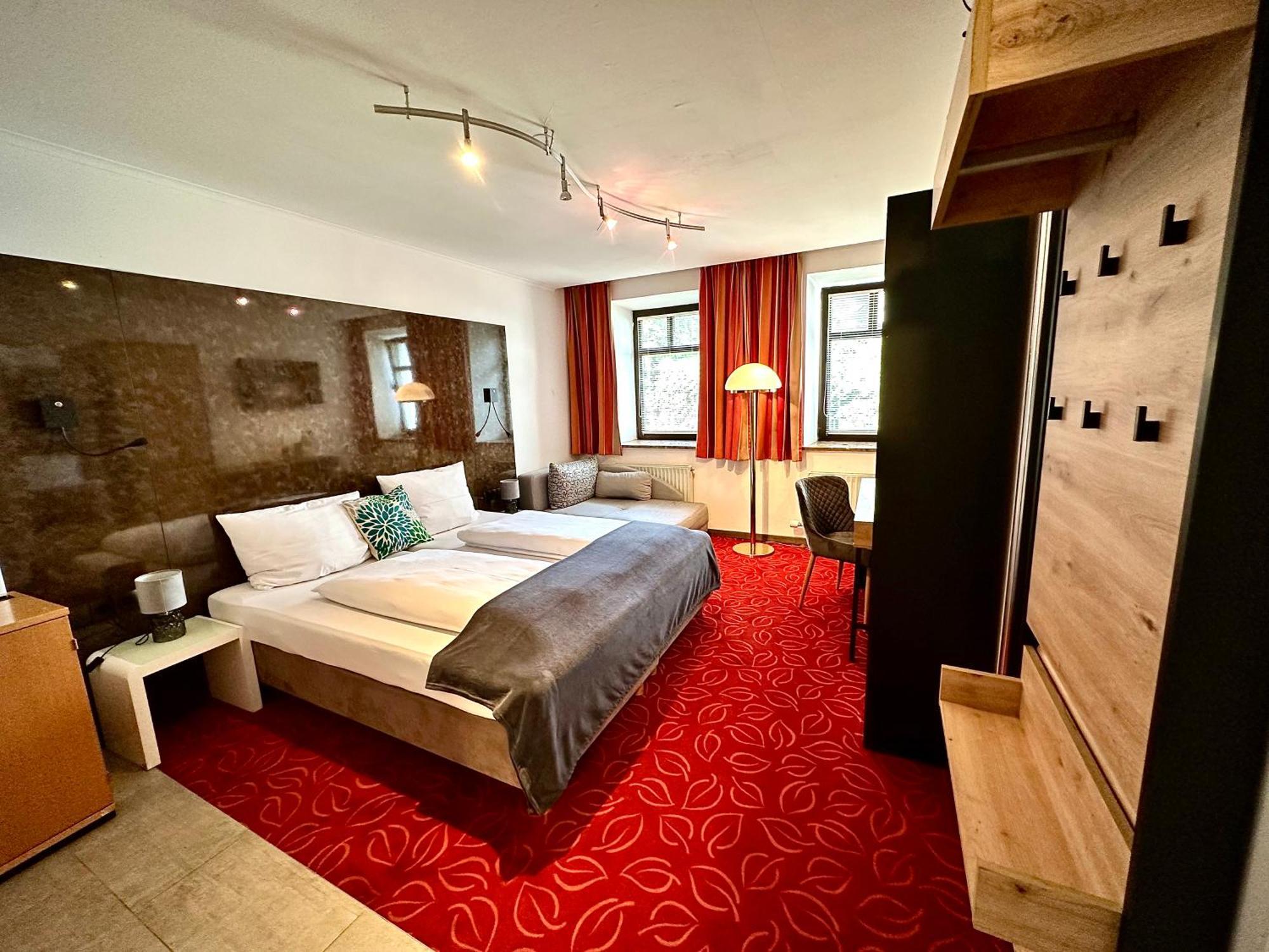 Bed & Rooms, Woergl Екстер'єр фото