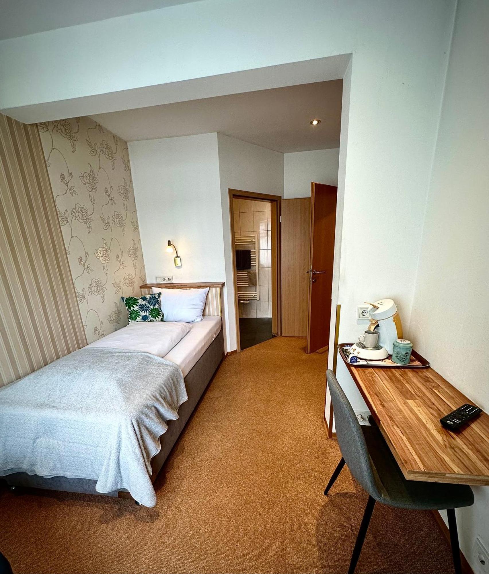 Bed & Rooms, Woergl Екстер'єр фото